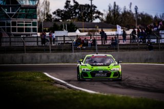 #42 - Sainteloc Racing - Marc Rostan - Sébastien Rambaud - Audi R8 LMS GT4 - Am, Essais Libres 2, FFSA GT
 | © SRO - TWENTY-ONE CREATION | Jules Benichou